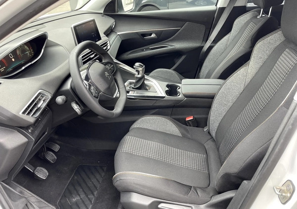 Peugeot 5008 cena 59900 przebieg: 217450, rok produkcji 2018 z Biała małe 667